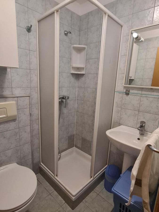 Apartmani Emily Pula Exterior photo